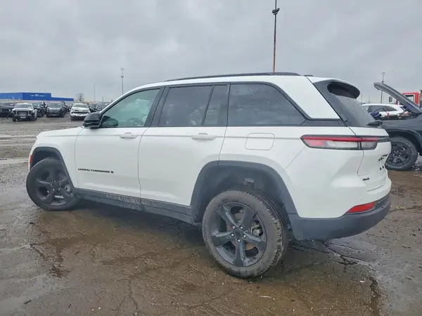 1C4RJHBG3SC330777 2025 JEEP GRAND CHEROKEE - Image 2