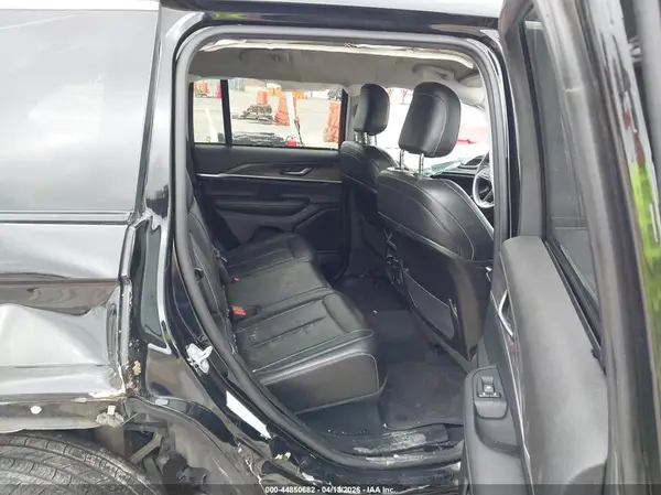 1C4RJHBG4PC528128 2023 JEEP GRAND CHEROKEE - Image 8