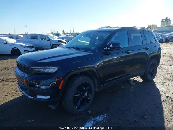 1C4RJHBG4PC538433 2023 JEEP GRAND CHEROKEE - Image 2