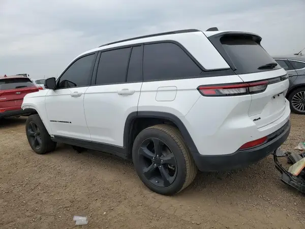 1C4RJHBG4PC540523 2023 JEEP GRAND CHEROKEE - Image 2