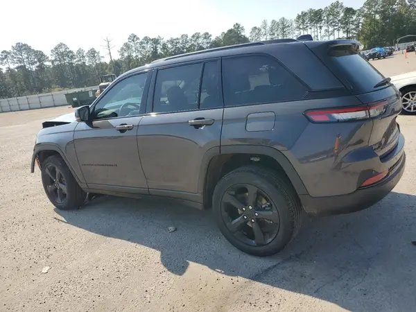 1C4RJHBG4PC559864 2023 JEEP GRAND CHEROKEE - Image 2