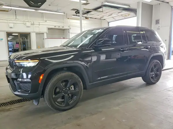 1C4RJHBG4PC569195 2023 JEEP GRAND CHEROKEE - Image 1