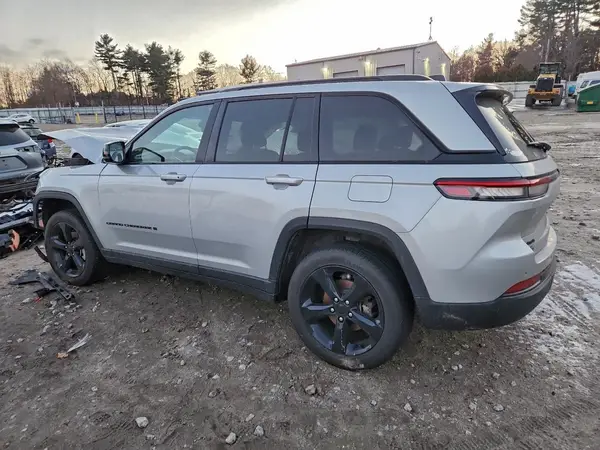 1C4RJHBG4PC582836 2023 JEEP GRAND CHEROKEE - Image 2