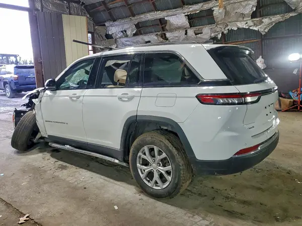 1C4RJHBG4PC601594 2023 JEEP GRAND CHEROKEE - Image 2