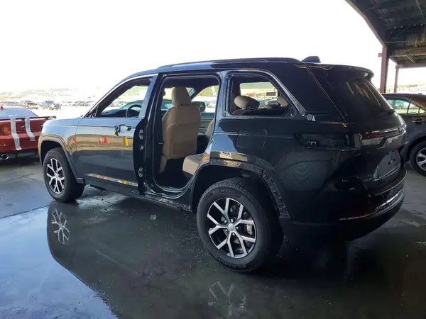 1C4RJHBG4PC669216 2023 JEEP GRAND CHEROKEE - Image 2
