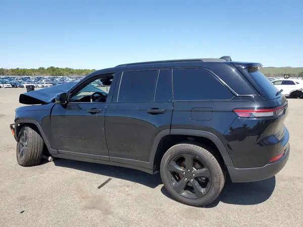 1C4RJHBG4RC205930 2024 JEEP GRAND CHEROKEE - Image 2