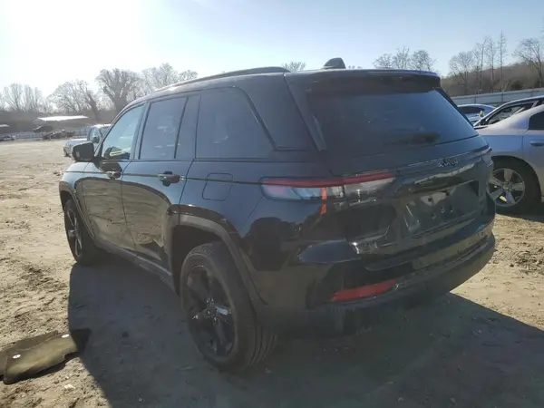 1C4RJHBG4RC262922 2024 JEEP GRAND CHEROKEE - Image 2