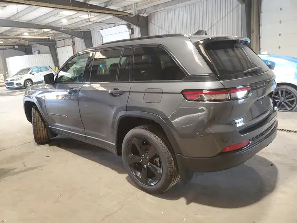 1C4RJHBG4SC289446 2025 JEEP GRAND CHEROKEE - Image 2