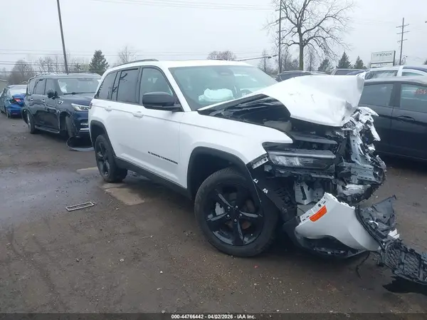 1C4RJHBG4SC303877 2025 JEEP GRAND CHEROKEE - Image 1