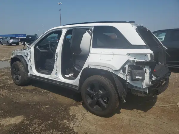 1C4RJHBG4SC335518 2025 JEEP GRAND CHEROKEE - Image 2