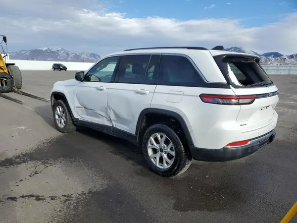 1C4RJHBG5PC510379 2023 JEEP GRAND CHEROKEE - Image 2