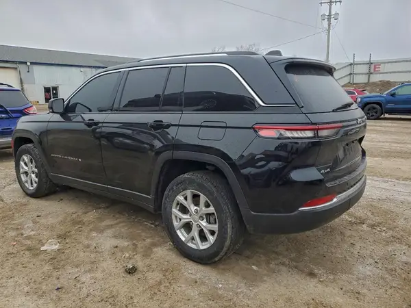 1C4RJHBG5PC531068 2023 JEEP GRAND CHEROKEE - Image 2