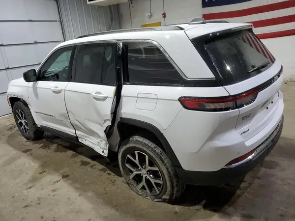 1C4RJHBG5PC563681 2023 JEEP GRAND CHEROKEE - Image 2
