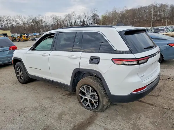 1C4RJHBG5SC360427 2025 JEEP GRAND CHEROKEE - Image 2