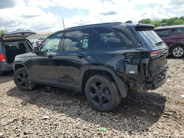 1C4RJHBG6PC500802 2023 JEEP GRAND CHEROKEE - Image 2