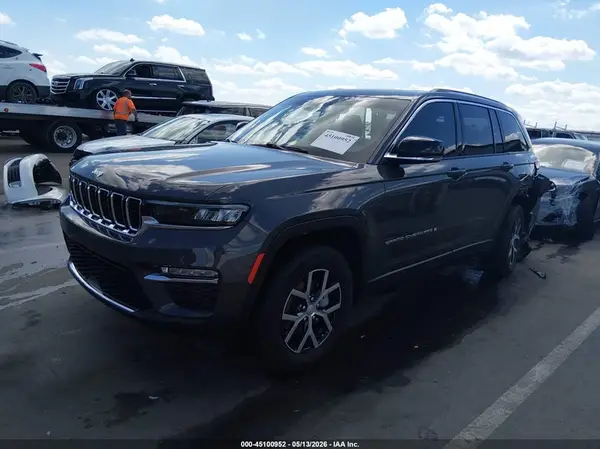 1C4RJHBG6PC607302 2023 JEEP GRAND CHEROKEE - Image 2