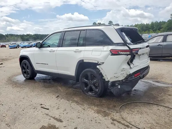 1C4RJHBG6RC168928 2024 JEEP GRAND CHEROKEE - Image 2