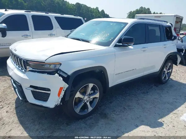 1C4RJHBG6RC698607 2024 JEEP GRAND CHEROKEE - Image 2