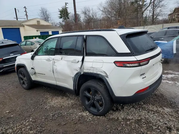 1C4RJHBG6SC274821 2025 JEEP GRAND CHEROKEE - Image 2