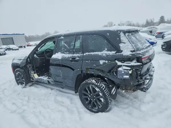 1C4RJHBG6SC352370 2025 JEEP GRAND CHEROKEE - Image 2