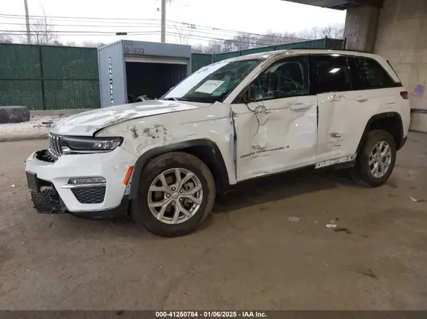 1C4RJHBG7PC517396 2023 JEEP GRAND CHEROKEE - Image 2