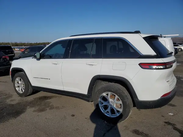 1C4RJHBG7PC517687 2023 JEEP GRAND CHEROKEE - Image 2