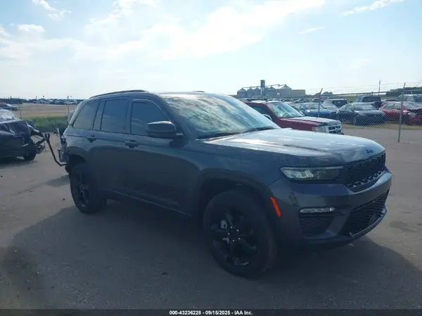 1C4RJHBG7PC667105 2023 JEEP GRAND CHEROKEE - Image 1