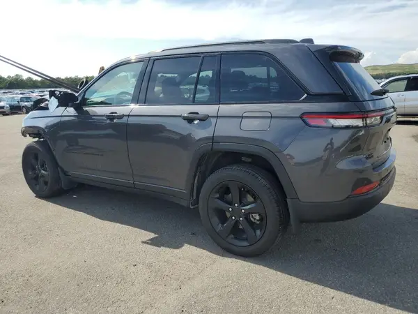 1C4RJHBG7RC210023 2024 JEEP GRAND CHEROKEE - Image 2