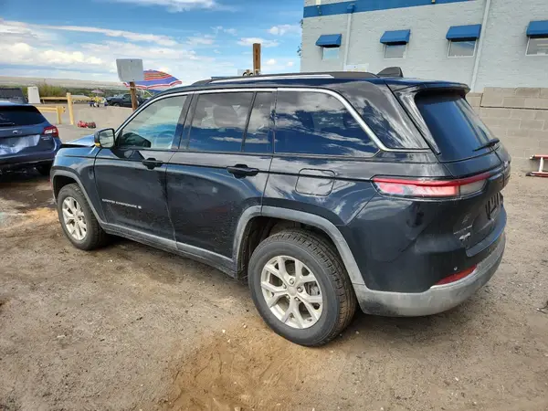 1C4RJHBG8PC510361 2023 JEEP GRAND CHEROKEE - Image 2