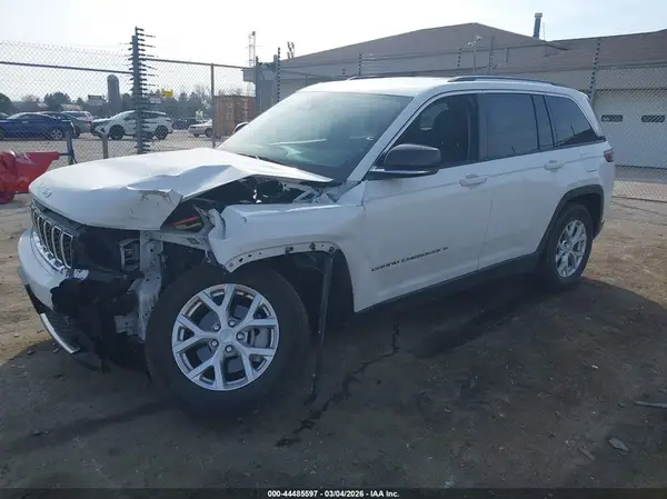 1C4RJHBG8PC512143 2023 JEEP GRAND CHEROKEE - Image 2
