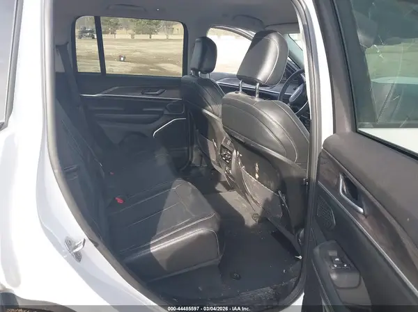 1C4RJHBG8PC512143 2023 JEEP GRAND CHEROKEE - Image 8