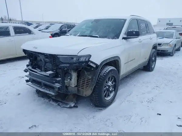 1C4RJHBG8PC512398 2023 JEEP GRAND CHEROKEE - Image 2