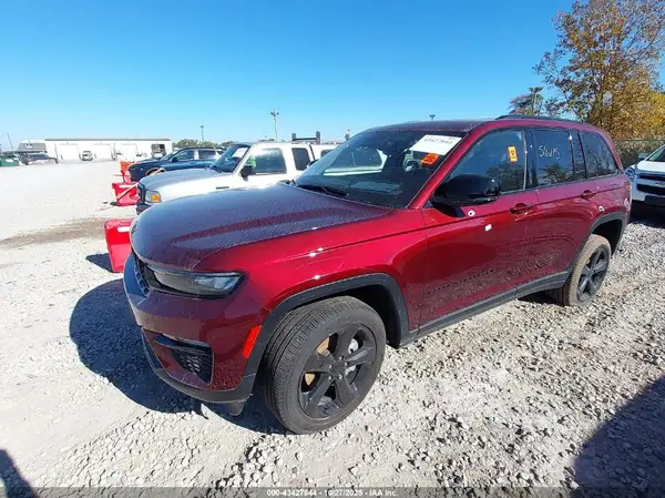 1C4RJHBG8PC515754 2023 JEEP GRAND CHEROKEE - Image 2