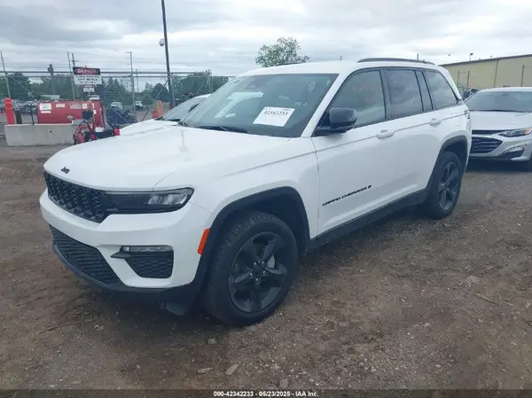 1C4RJHBG8PC518881 2023 JEEP GRAND CHEROKEE - Image 2