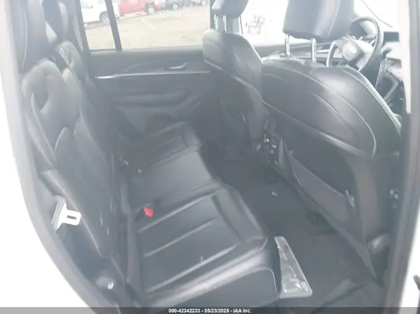 1C4RJHBG8PC518881 2023 JEEP GRAND CHEROKEE - Image 8