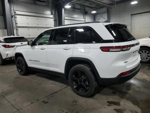 1C4RJHBG8RC112652 2024 JEEP GRAND CHEROKEE - Image 2