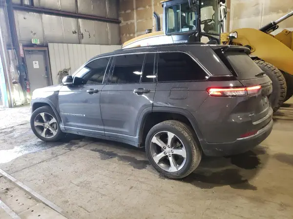 1C4RJHBG8RC697362 2024 JEEP GRAND CHEROKEE - Image 2
