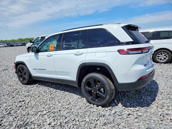 1C4RJHBG8S8749629 2025 JEEP GRAND CHEROKEE - Image 2