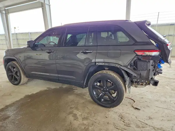 1C4RJHBG8SC268101 2025 JEEP GRAND CHEROKEE - Image 2
