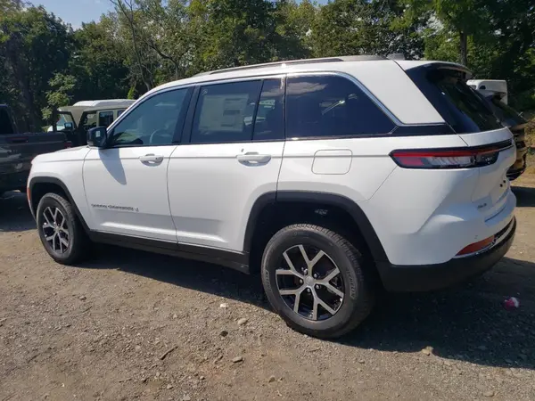 1C4RJHBG8SC330113 2025 JEEP GRAND CHEROKEE - Image 2