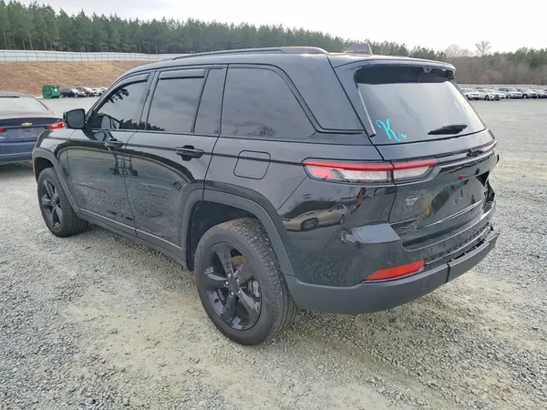 1C4RJHBG9PC502138 2023 JEEP GRAND CHEROKEE - Image 2