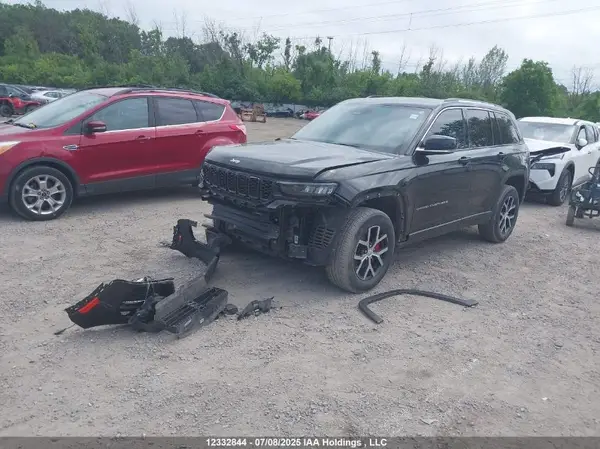 1C4RJHBG9PC525662 2023 JEEP GRAND CHEROKEE - Image 2