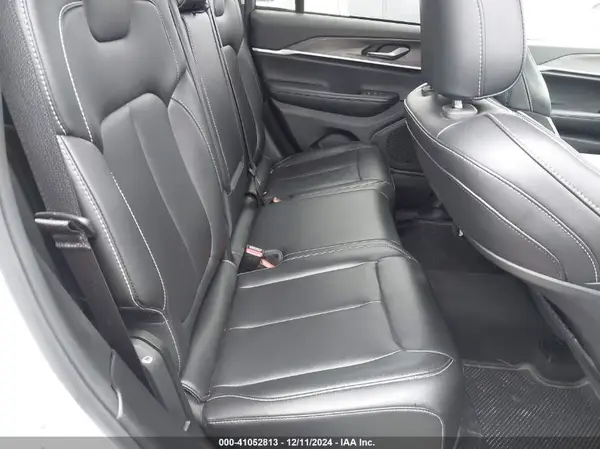 1C4RJHBG9PC560413 2023 JEEP GRAND CHEROKEE - Image 8