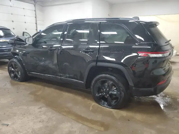1C4RJHBG9RC166543 2024 JEEP GRAND CHEROKEE - Image 2