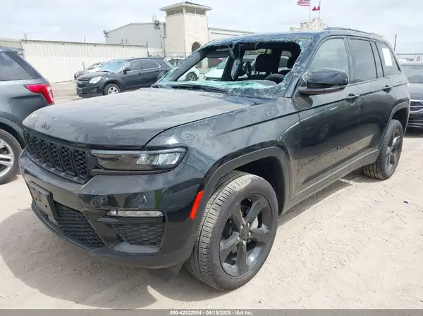 1C4RJHBG9RC168955 2024 JEEP GRAND CHEROKEE - Image 2