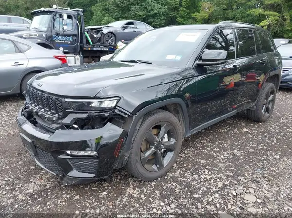 1C4RJHBG9RC673460 2024 JEEP GRAND CHEROKEE - Image 2