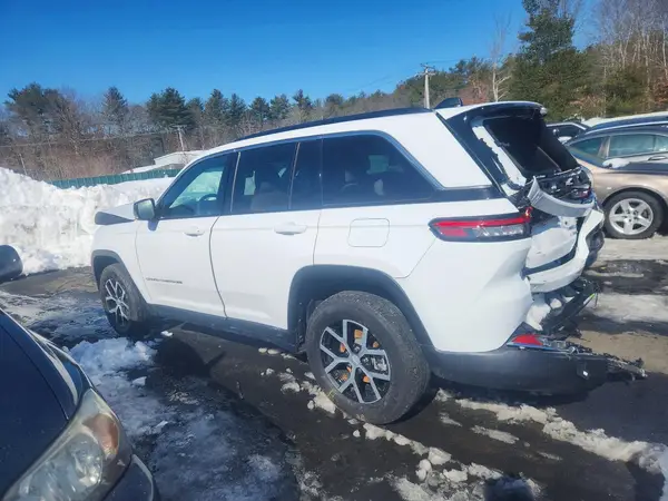 1C4RJHBG9SC277437 2025 JEEP GRAND CHEROKEE - Image 2