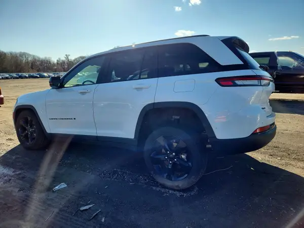 1C4RJHBG9SC352945 2025 JEEP GRAND CHEROKEE - Image 2