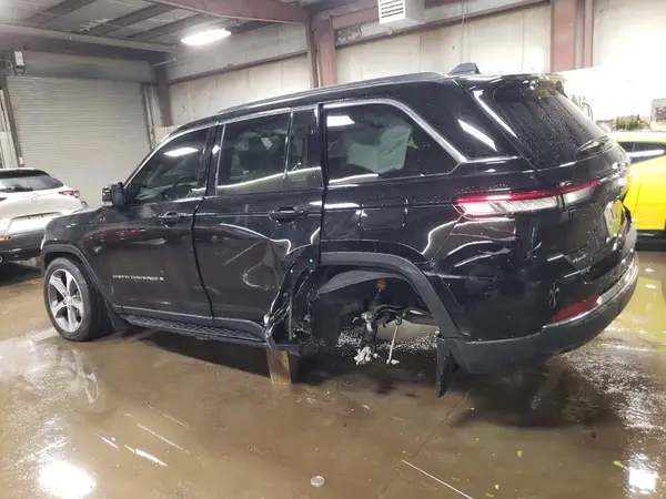 1C4RJHBGXPC531874 2023 JEEP GRAND CHEROKEE - Image 2