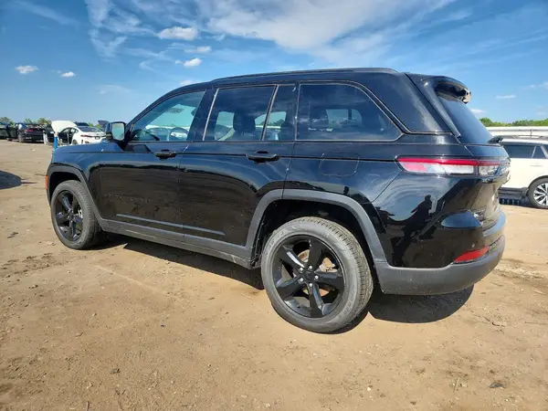 1C4RJHBGXPC533902 2023 JEEP GRAND CHEROKEE - Image 2